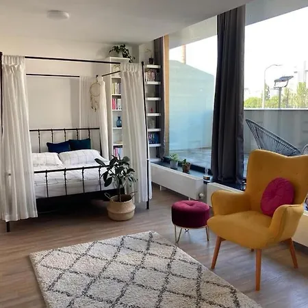 Utulny A Moderny Atelier S Terasou * Bratislava