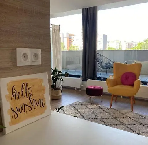 útulný A Moderný Ateliér S Terasou Apartmán *