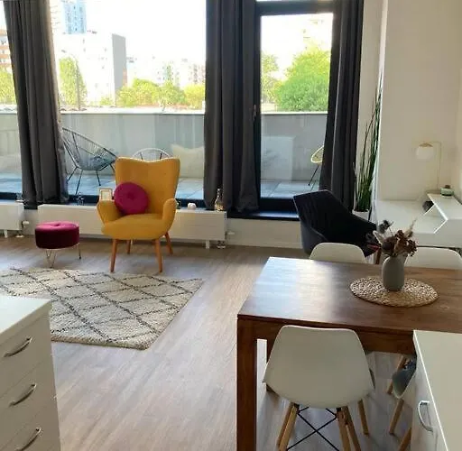 útulný A Moderný Ateliér S Terasou Apartmán
