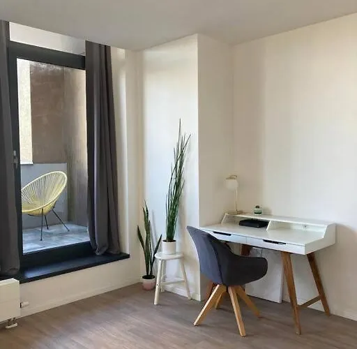 Utulny A Moderny Atelier S Terasou 아파트 *