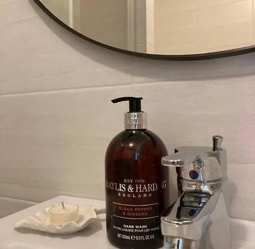 Utulny A Moderny Atelier S Terasou 아파트 브라티슬라바